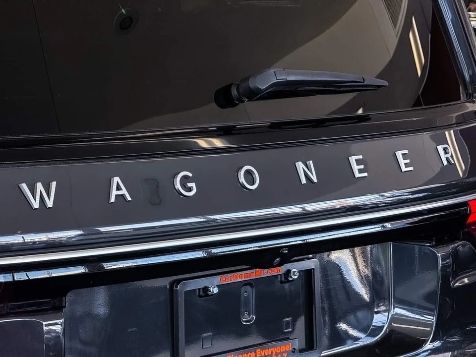 2024 Jeep WS Wagoneer - Image 19 of 21