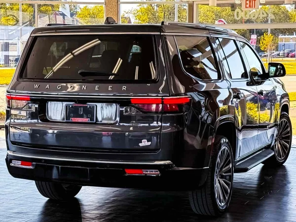 2024 Jeep WS Wagoneer - Image 13 of 21