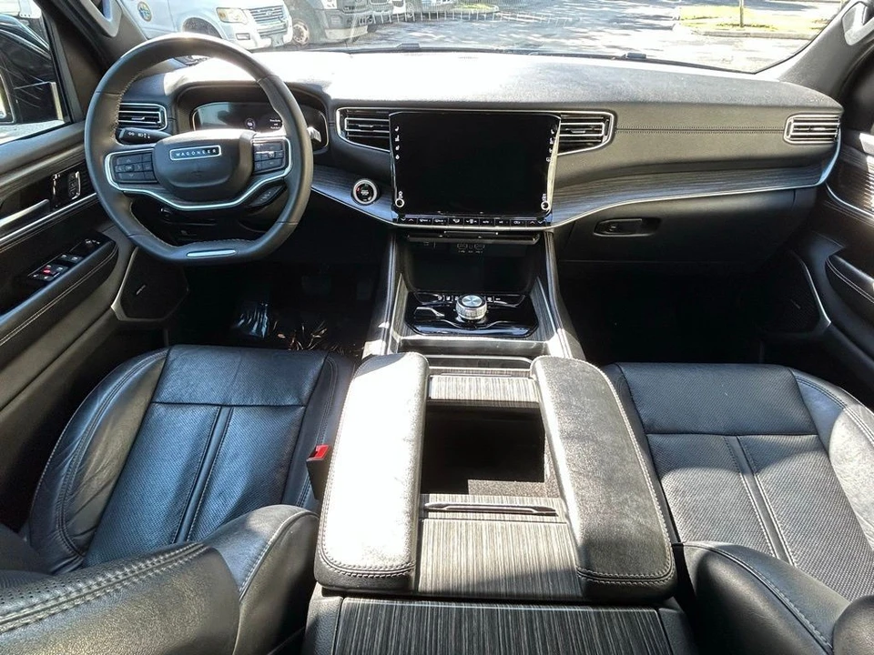 2024 Jeep WS Wagoneer - Image 10 of 12