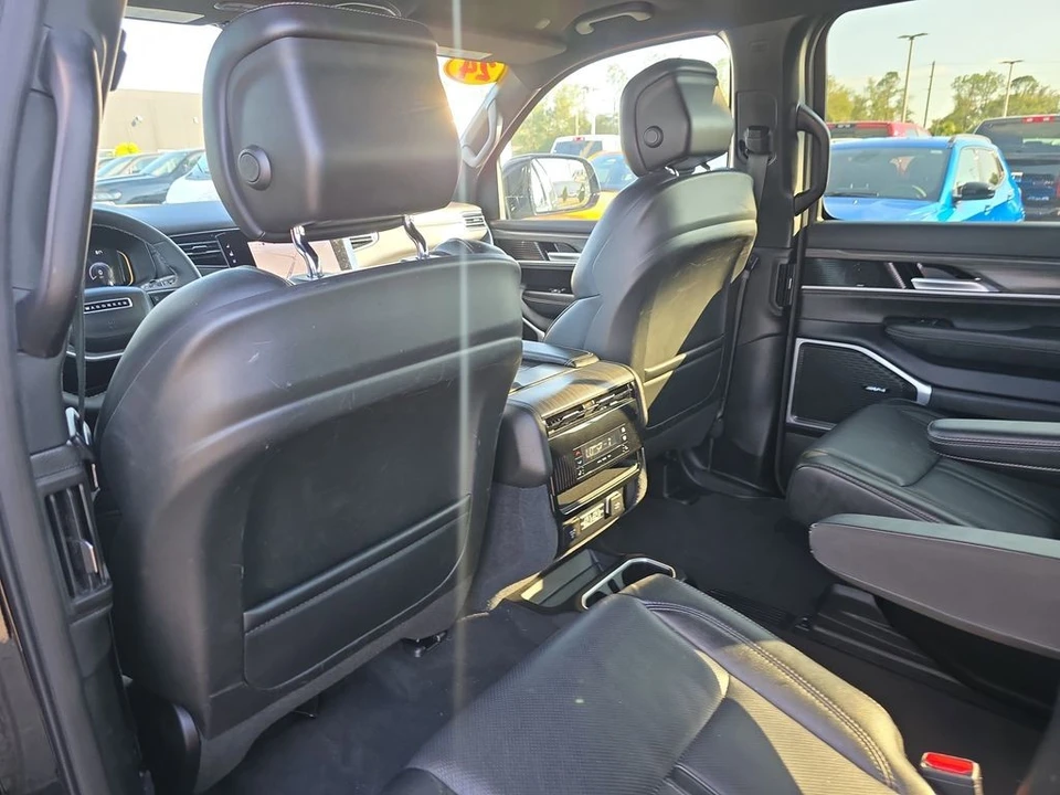 2024 Jeep WS Wagoneer - Image 11 of 21