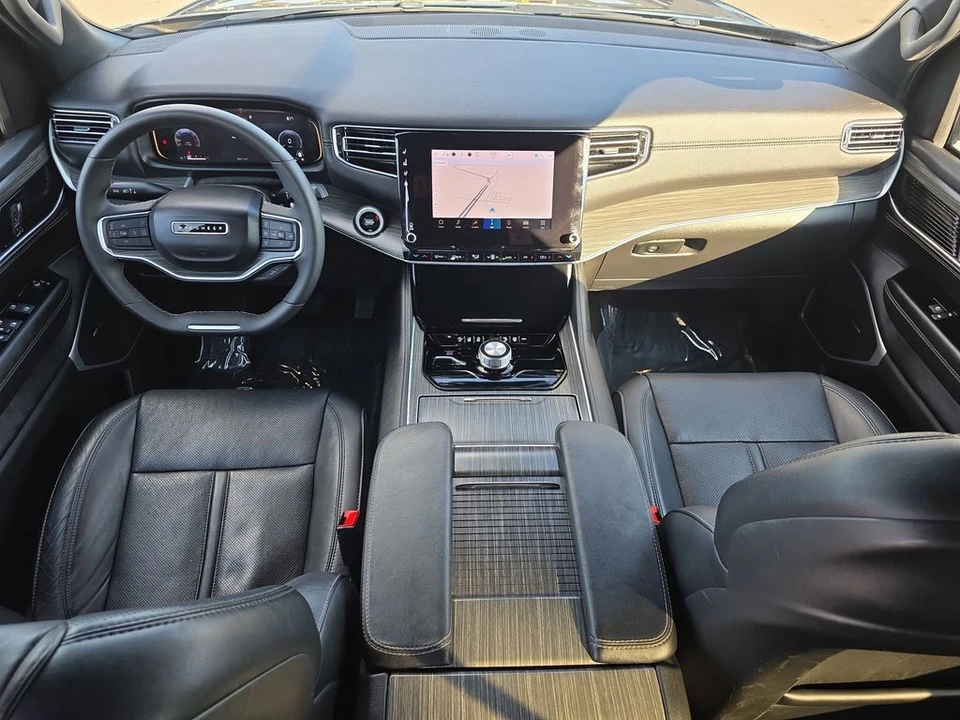 2024 Jeep WS Wagoneer - Image 14 of 21