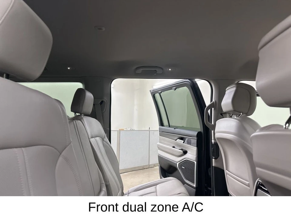 2024 Jeep WS Wagoneer - Image 26 of 31