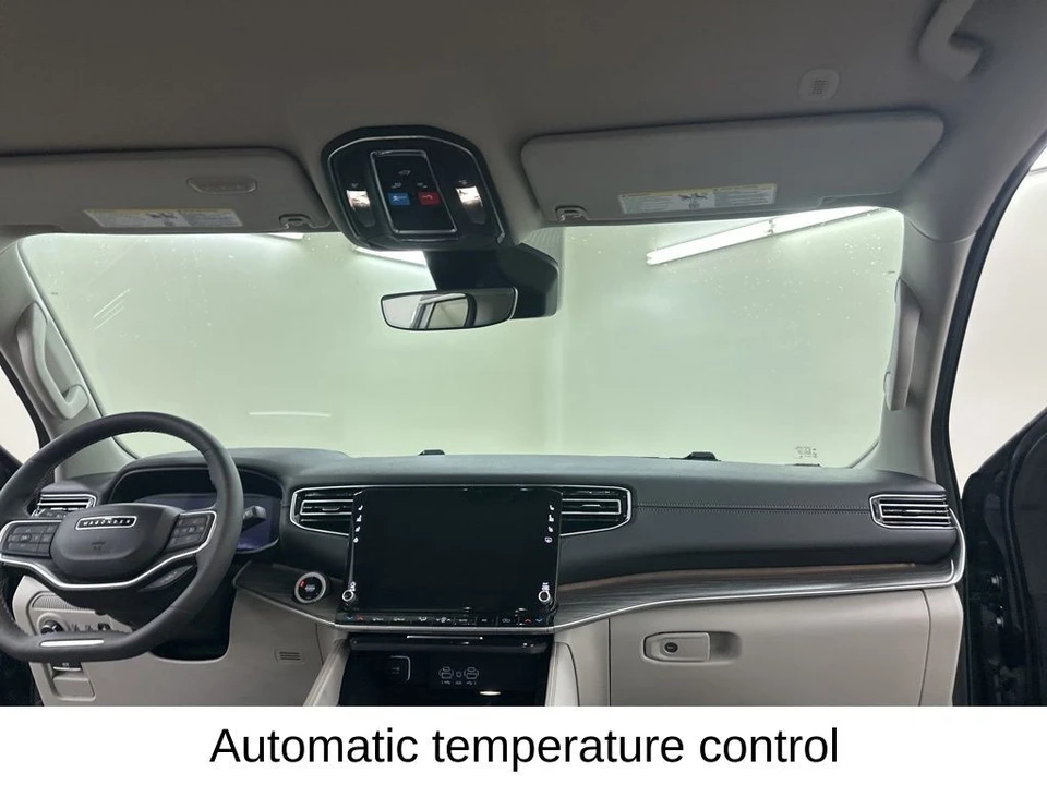 2024 Jeep WS Wagoneer - Image 25 of 31