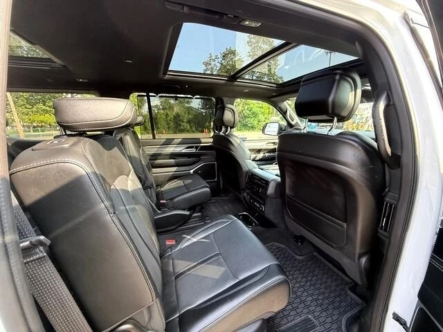 2024 Jeep WS Wagoneer - Image 16 of 21