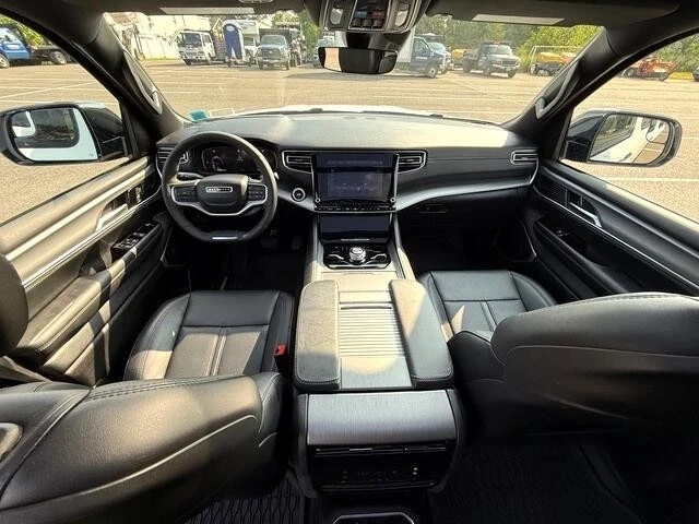 2024 Jeep WS Wagoneer - Image 19 of 21