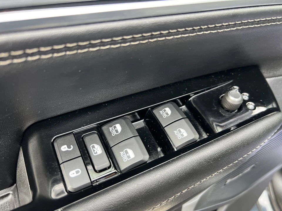 2024 Jeep WS Wagoneer - Image 16 of 21