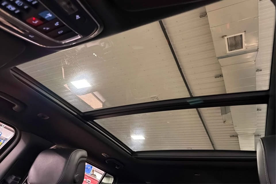 2024 Jeep WS Wagoneer - Image 17 of 20