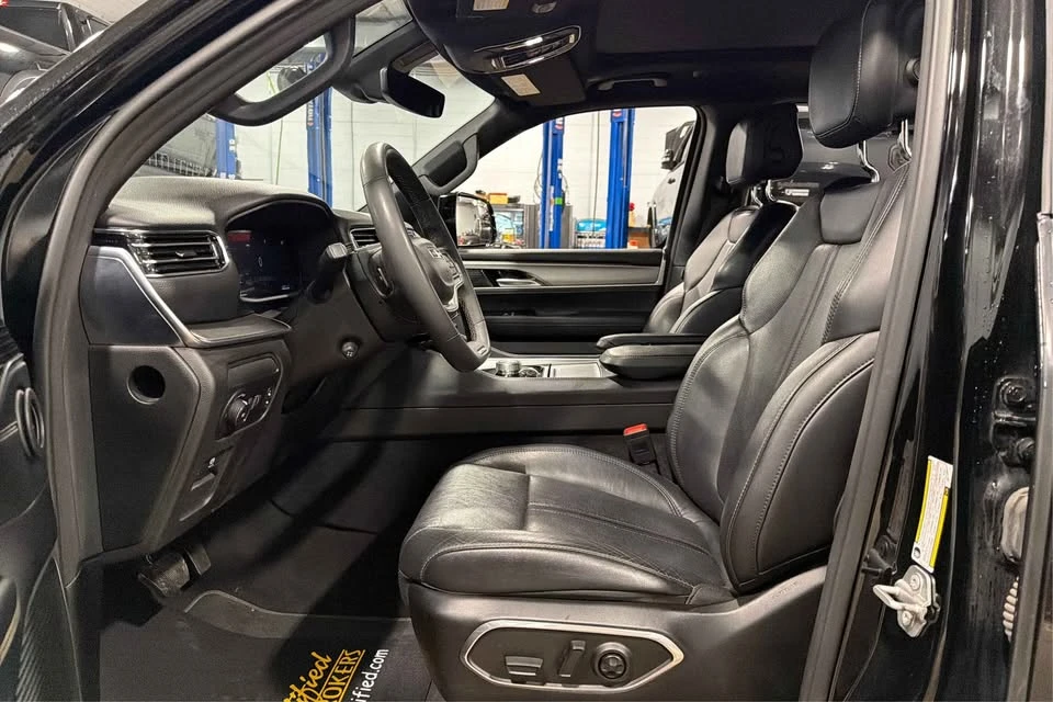 2024 Jeep WS Wagoneer - Image 15 of 20