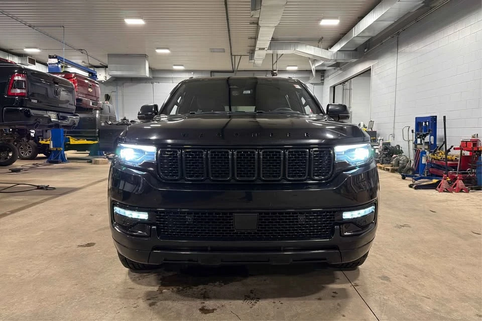 2024 Jeep WS Wagoneer - Image 2 of 20