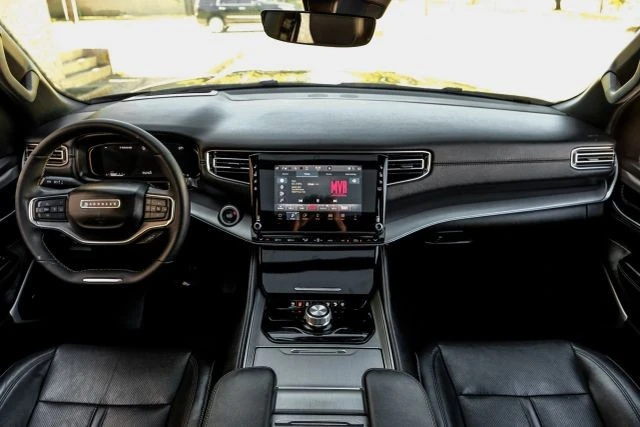 2024 Jeep WS Wagoneer - Image 18 of 21
