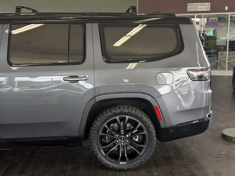 2024 Jeep WS Wagoneer - Image 9 of 31