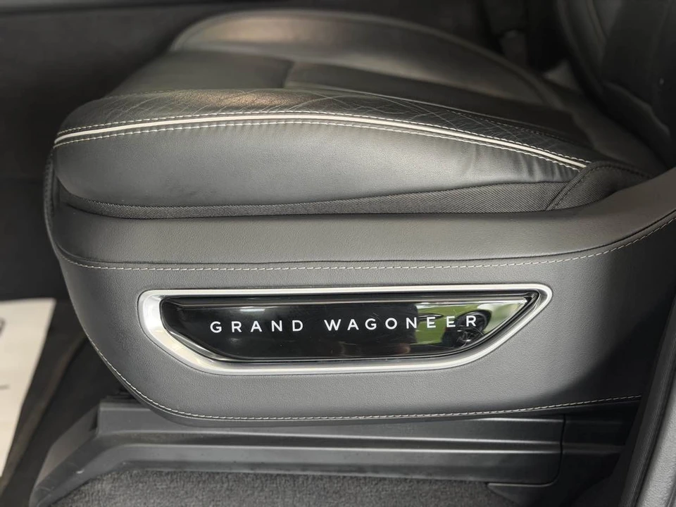 2024 Jeep WS Wagoneer - Image 28 of 31