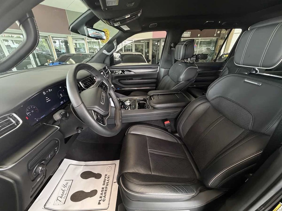 2024 Jeep WS Wagoneer - Image 26 of 31
