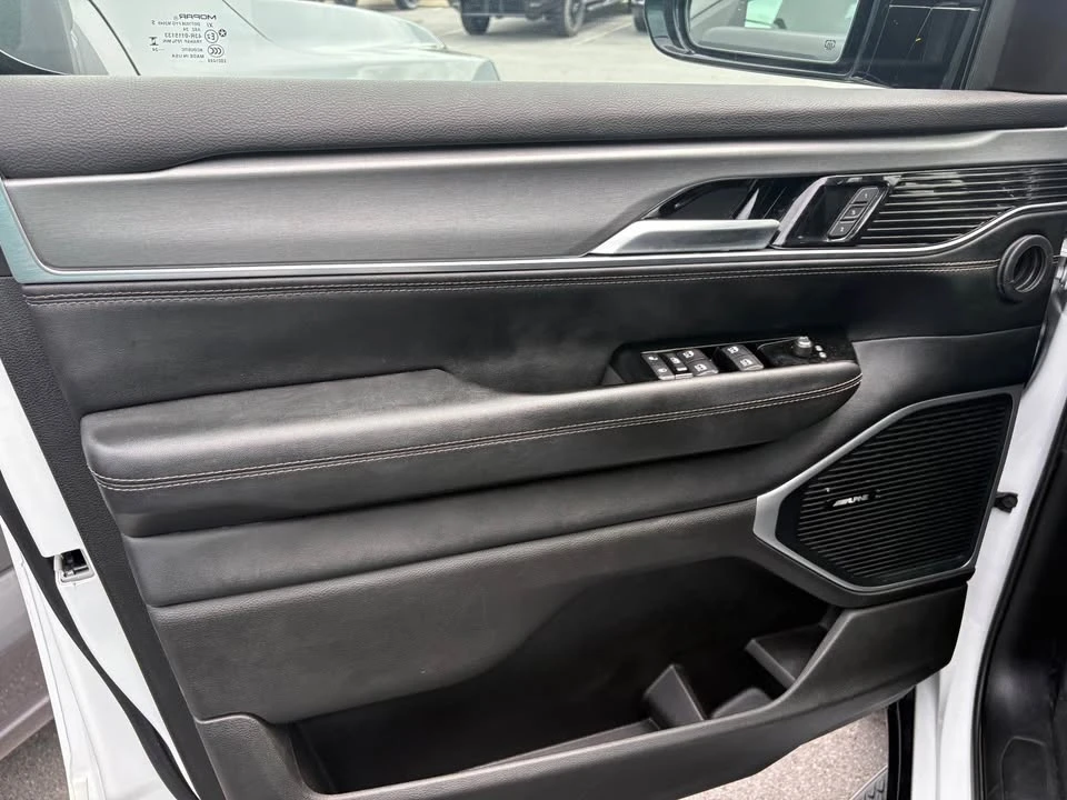 2024 Jeep WS Wagoneer - Image 19 of 19