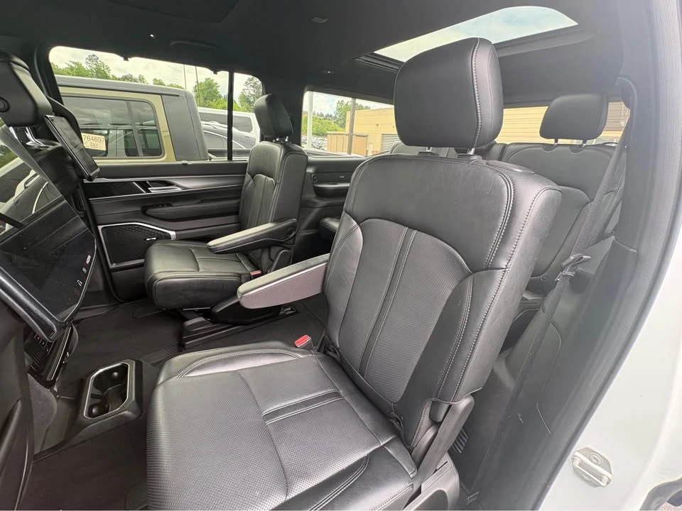 2024 Jeep WS Wagoneer - Image 14 of 19