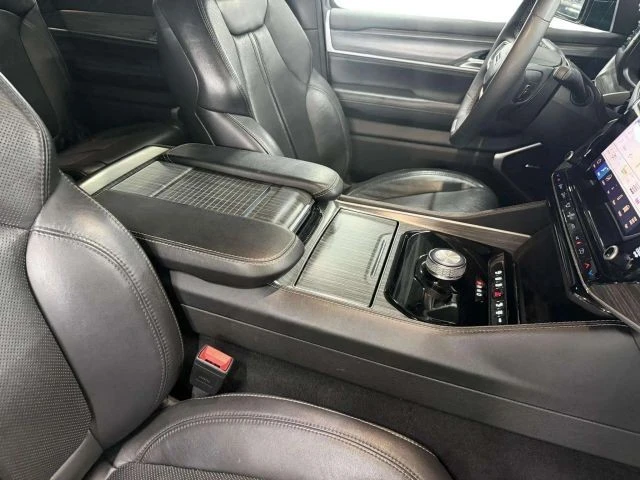 2024 Jeep WS Wagoneer - Image 23 of 31