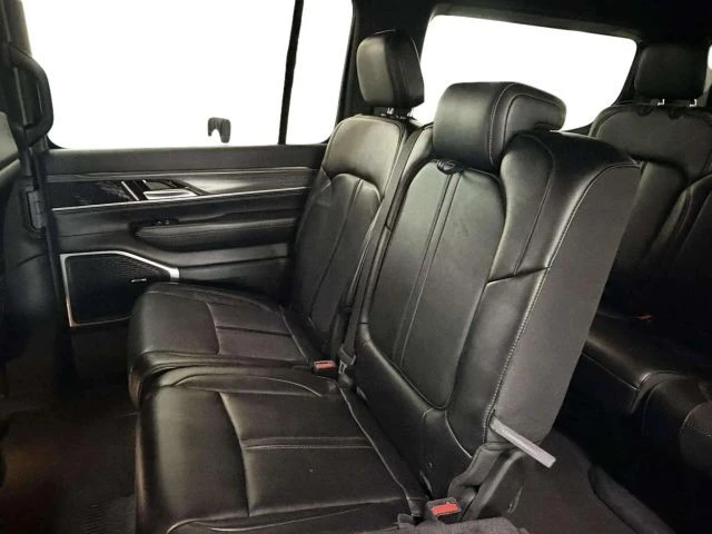 2024 Jeep WS Wagoneer - Image 18 of 31