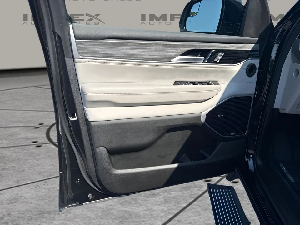 2024 Jeep WS Wagoneer - Image 24 of 31
