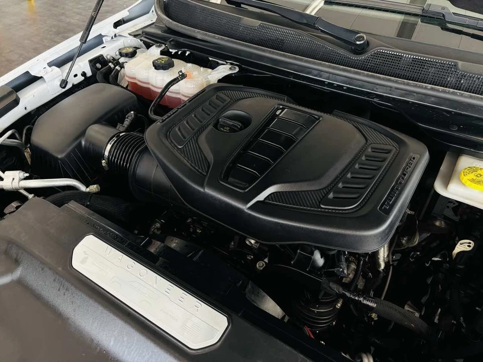 2024 Jeep WS Wagoneer - Image 23 of 31