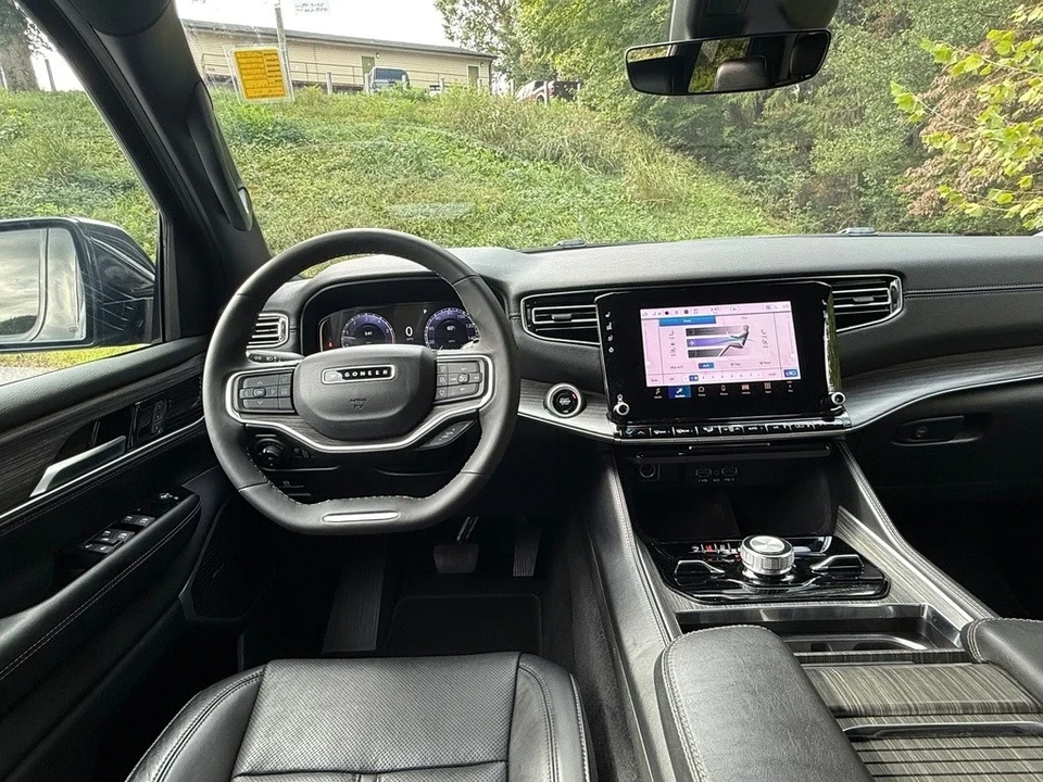 2024 Jeep WS Wagoneer - Image 10 of 21