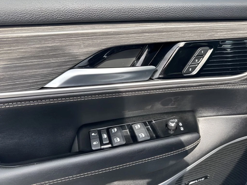 2024 Jeep WS Wagoneer - Image 29 of 31
