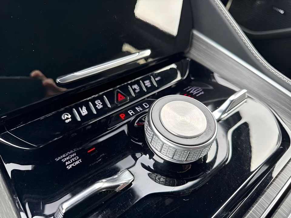 2024 Jeep WS Wagoneer - Image 18 of 31