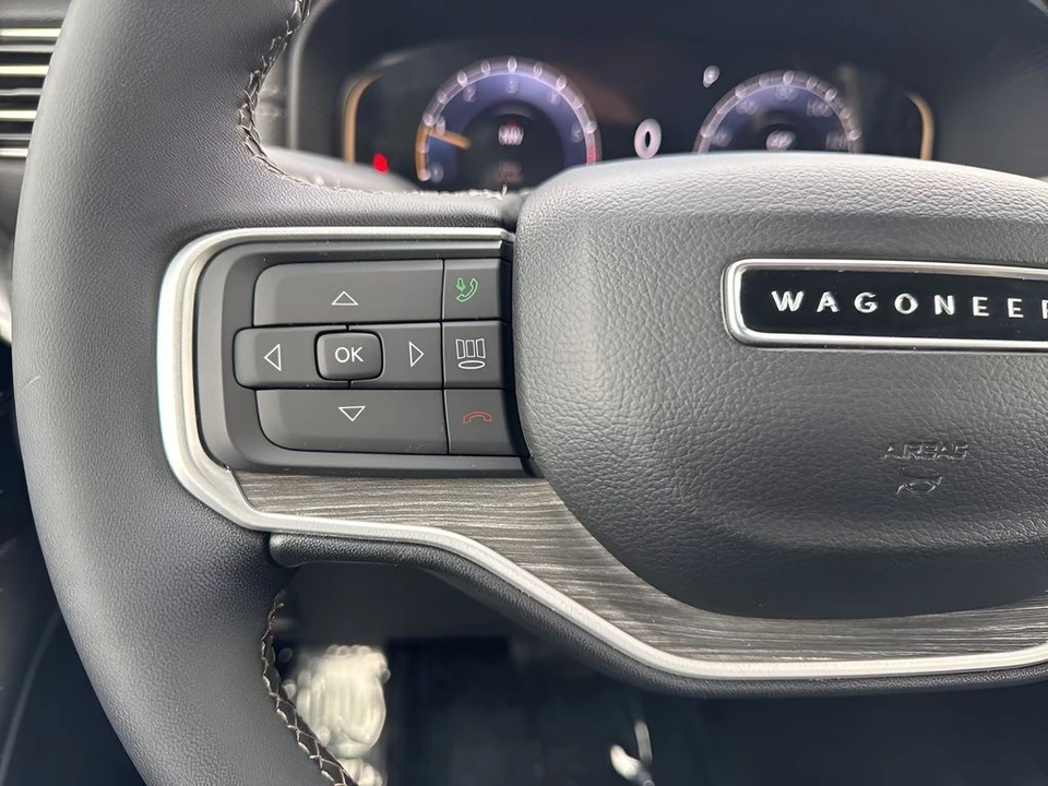 2024 Jeep WS Wagoneer - Image 16 of 31