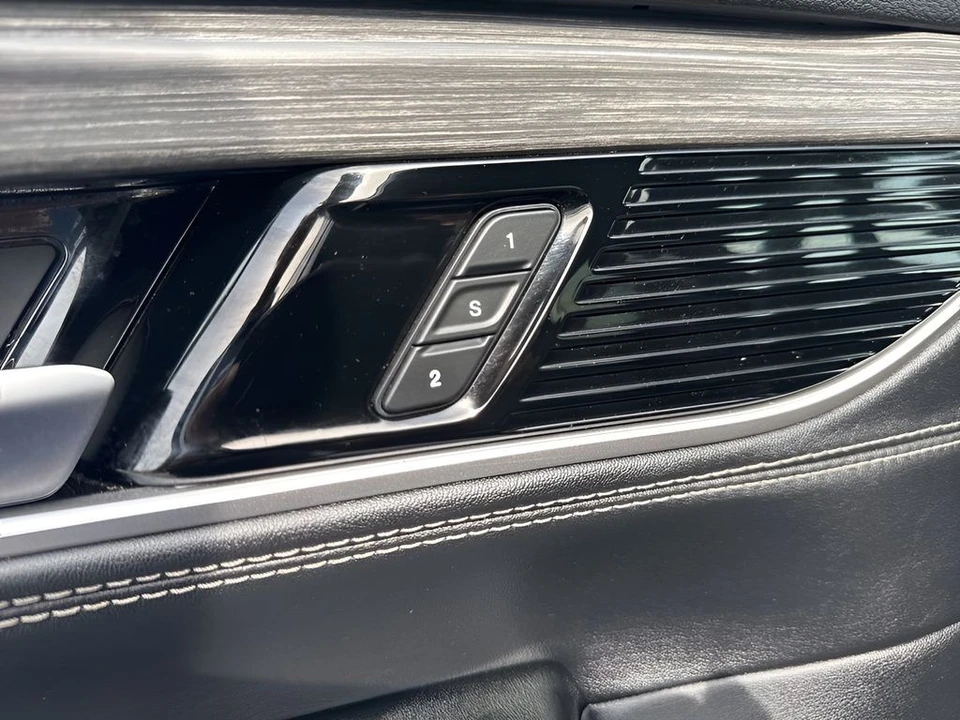 2024 Jeep WS Wagoneer - Image 11 of 31