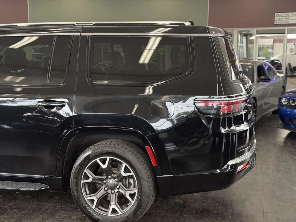 2024 Jeep WS Wagoneer - Image 13 of 31
