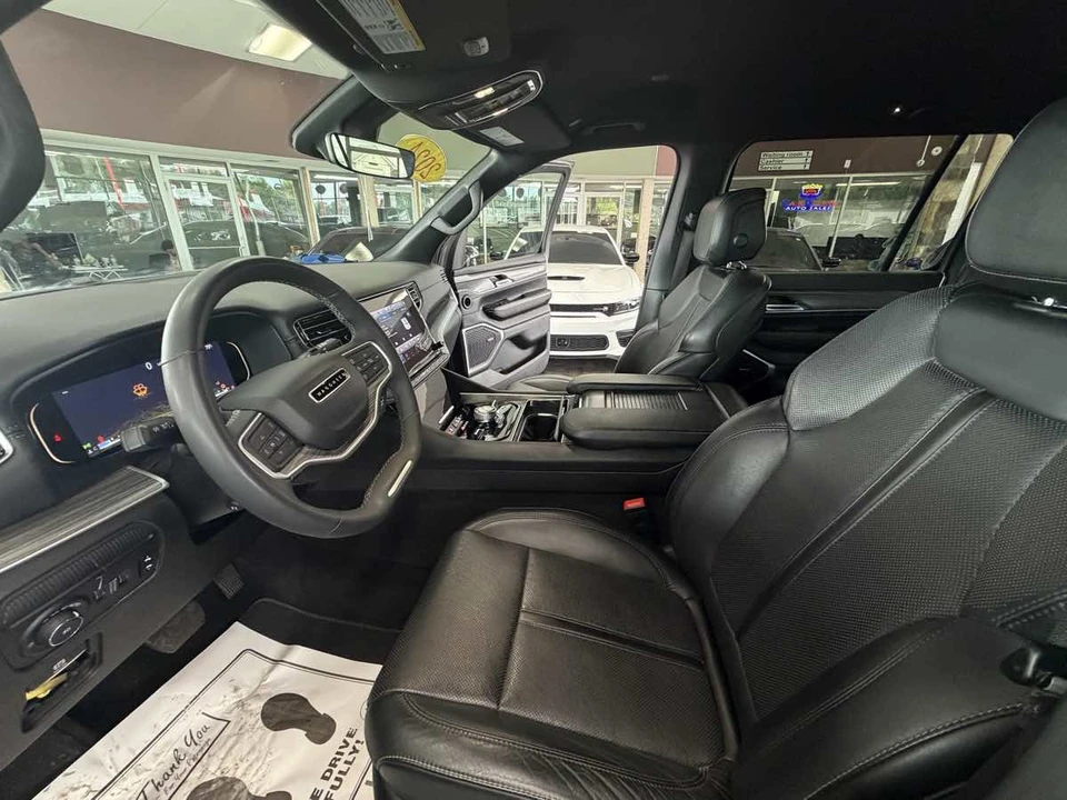 2024 Jeep WS Wagoneer - Image 29 of 31