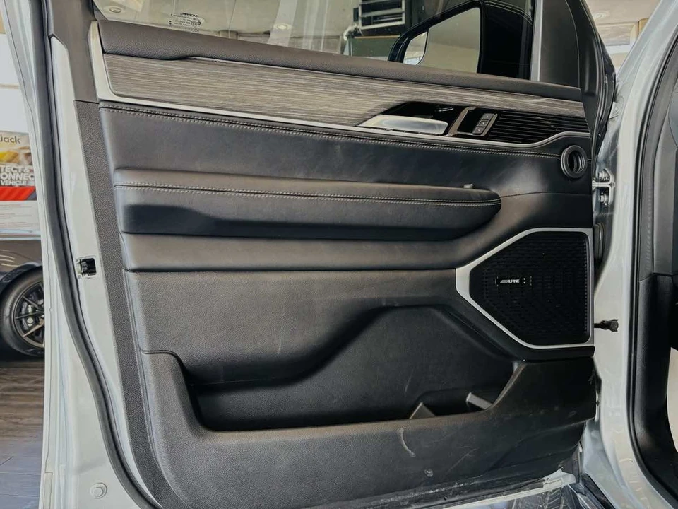 2024 Jeep - Image 29 of 31