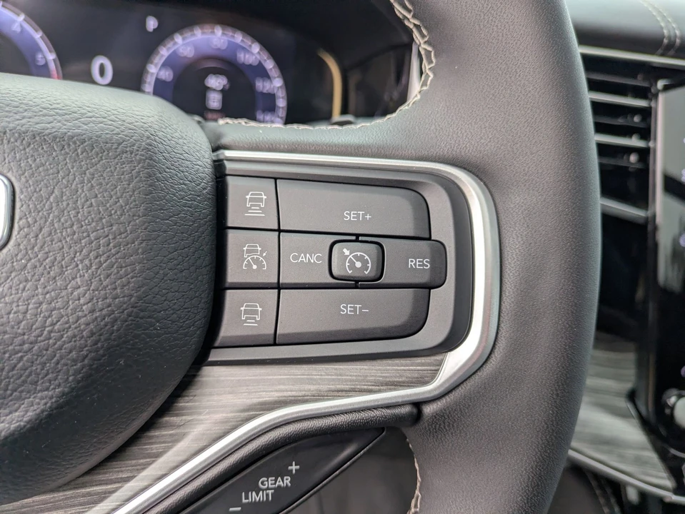 2024 Jeep WS Wagoneer - Image 19 of 21