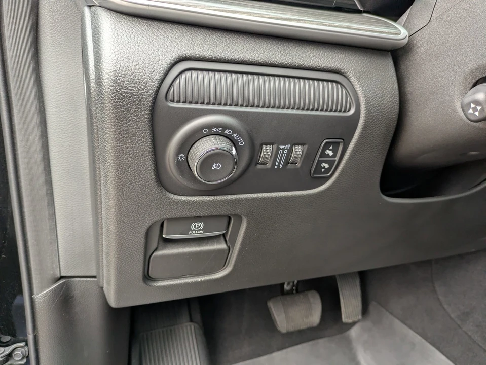 2024 Jeep WS Wagoneer - Image 17 of 21