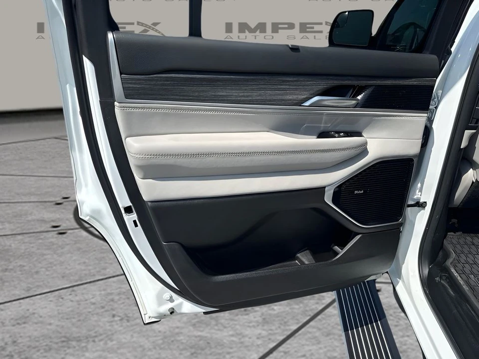 2024 Jeep WS Wagoneer - Image 29 of 31
