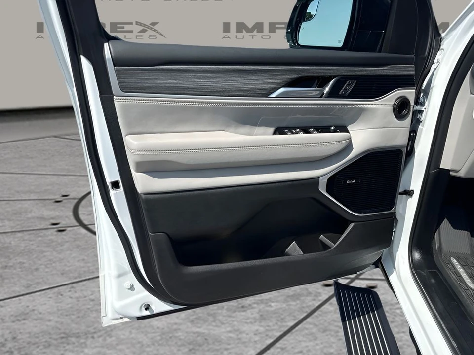 2024 Jeep WS Wagoneer - Image 27 of 31