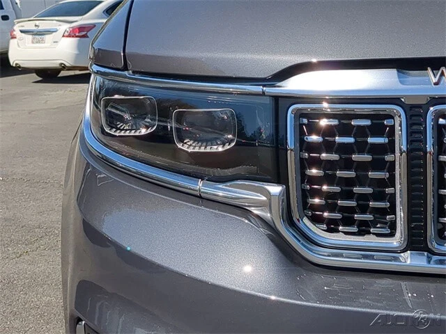 2024 Jeep WS Wagoneer - Image 10 of 12
