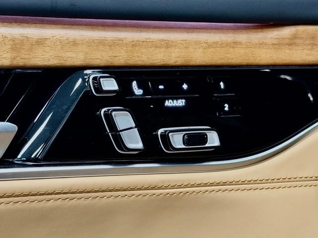 2024 Jeep WS Wagoneer - Image 20 of 31