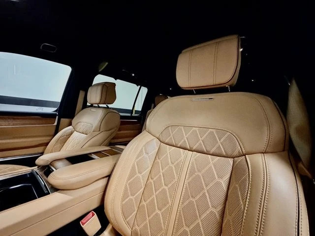 2024 Jeep WS Wagoneer - Image 24 of 31