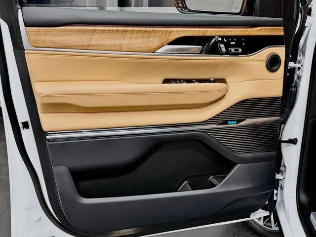 2024 Jeep WS Wagoneer - Image 19 of 31