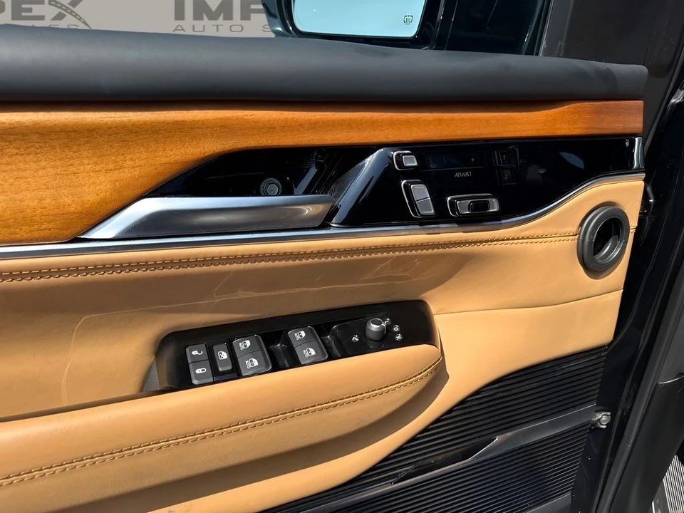 2024 Jeep WS Wagoneer - Image 27 of 31