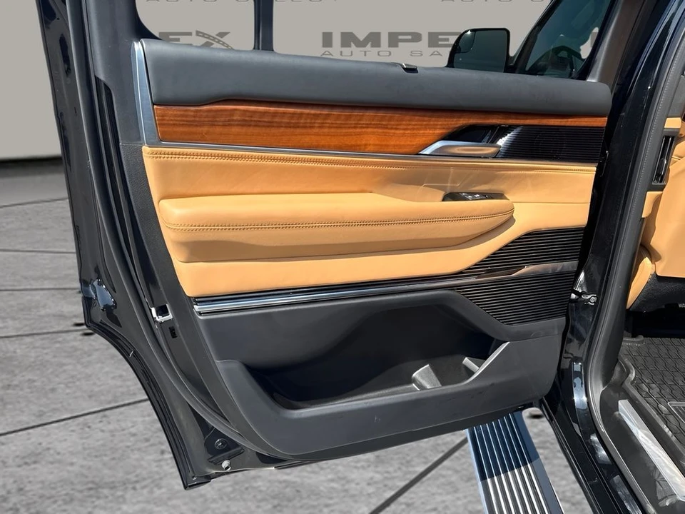 2024 Jeep WS Wagoneer - Image 28 of 31
