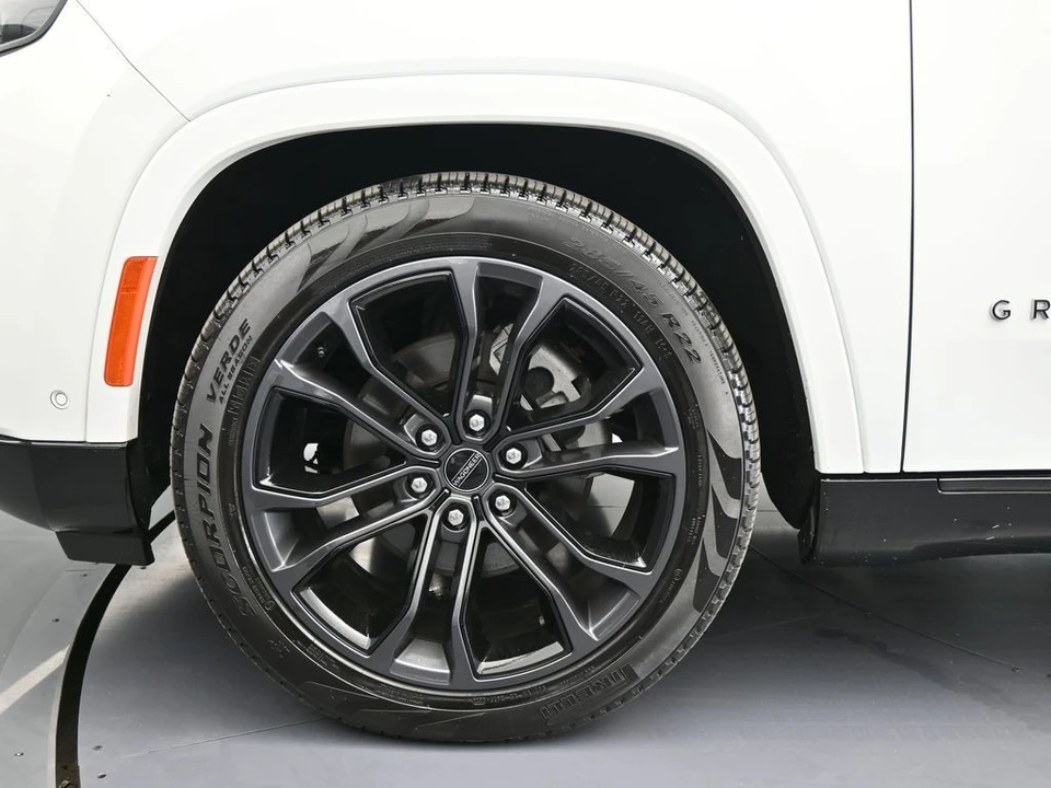 2024 Jeep WS Wagoneer - Image 10 of 12