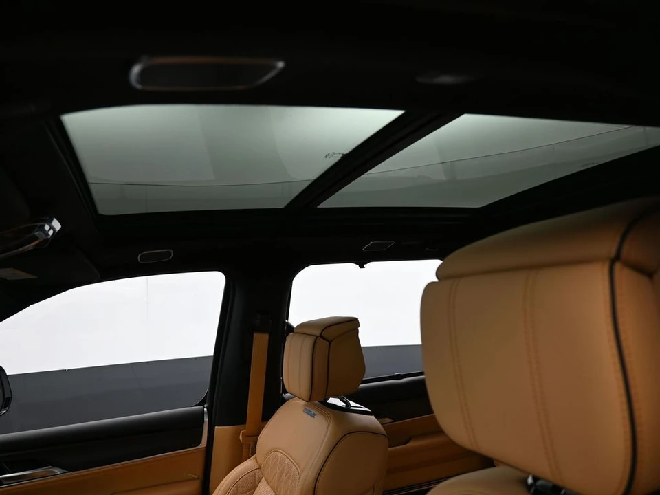 2024 Jeep WS Wagoneer - Image 11 of 12