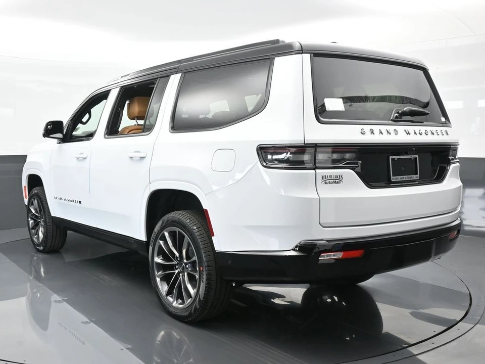 2024 Jeep WS Wagoneer - Image 4 of 12