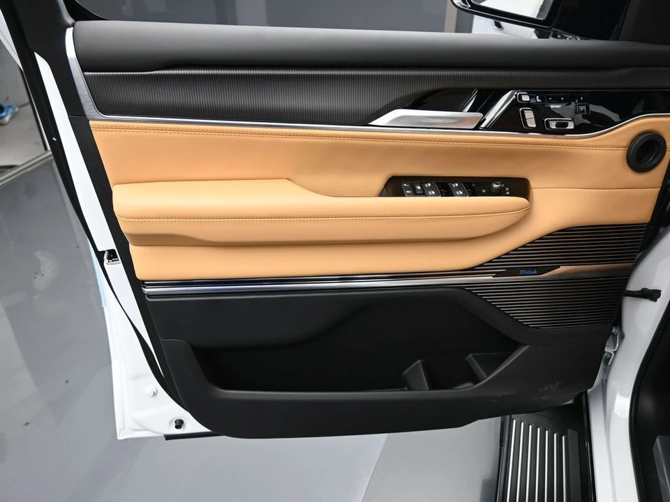 2024 Jeep WS Wagoneer - Image 12 of 12