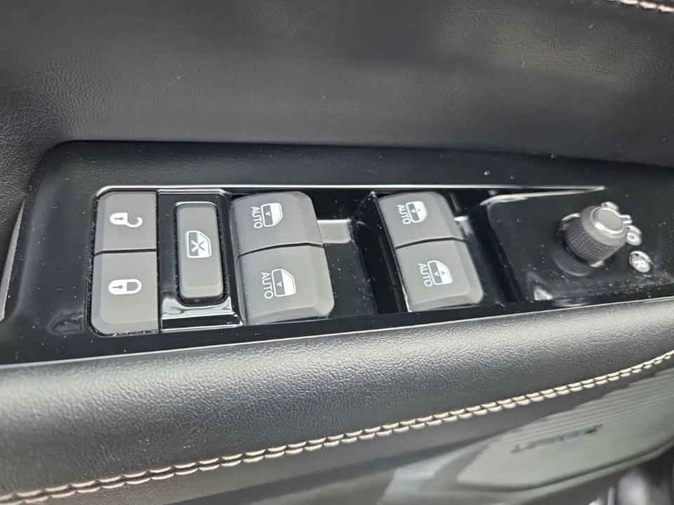 2024 Jeep WS Wagoneer - Image 10 of 14