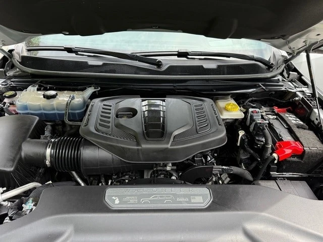 2024 Jeep WS Wagoneer - Image 11 of 31