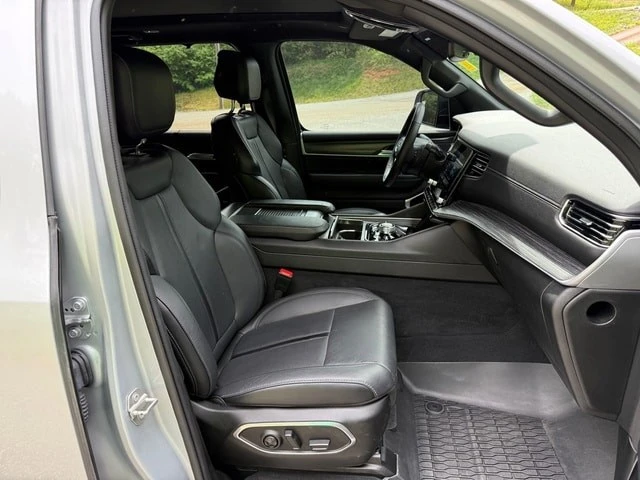 2024 Jeep WS Wagoneer - Image 28 of 31
