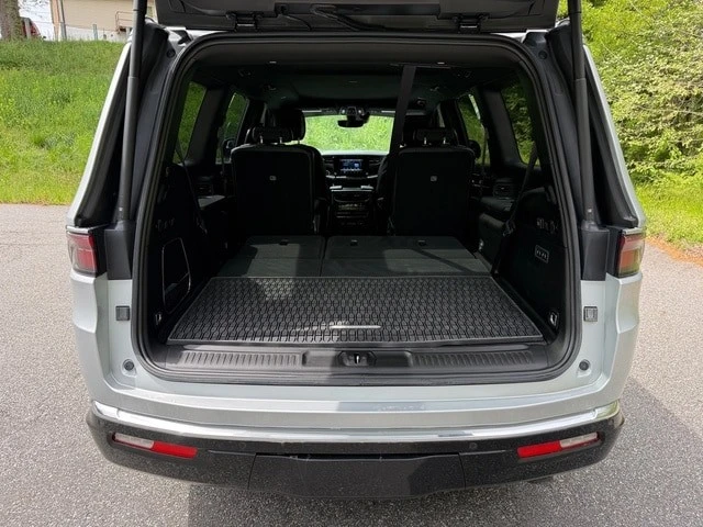 2024 Jeep WS Wagoneer - Image 23 of 31