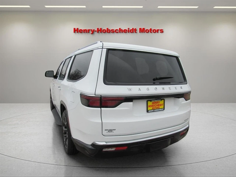 2024 Jeep WS Wagoneer - Image 11 of 31